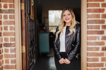 Portrait of Chesli Fox, REALTOR®